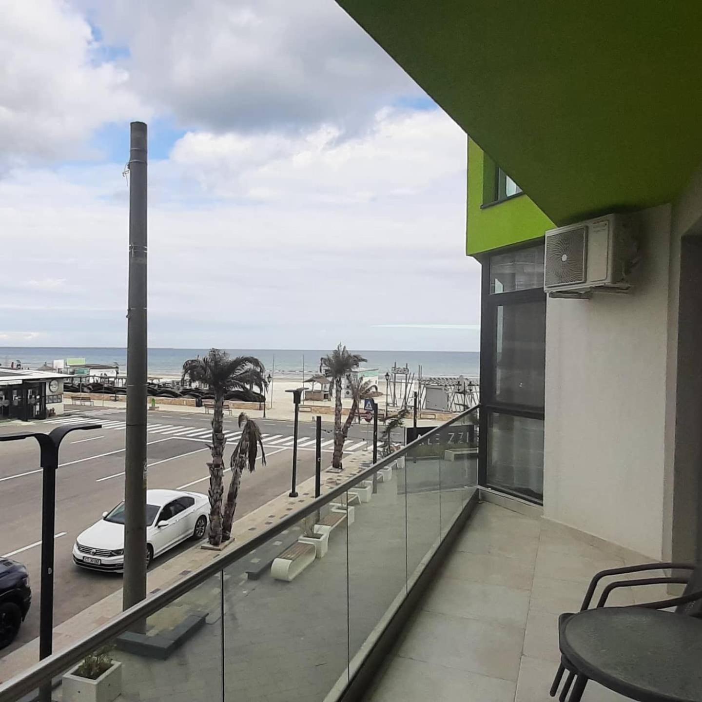 ALZ Beach Apartments in Alezzi Beach Resort Năvodari Exterior foto